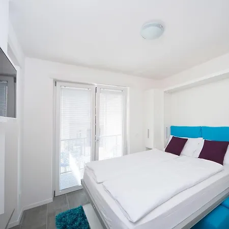 Cooper L 37 Hotel 3*